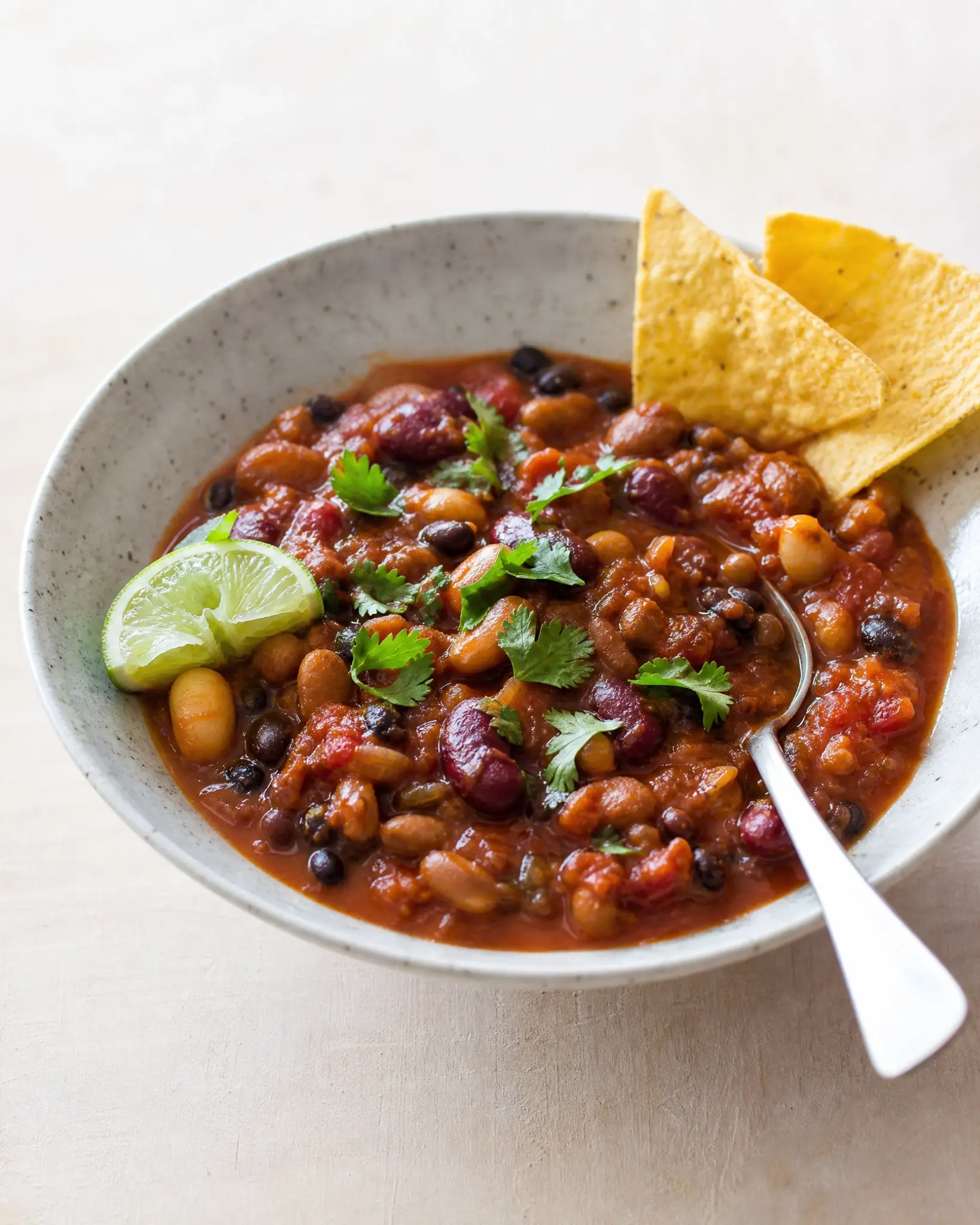 Vegan 5 Bean Chili plated dinner